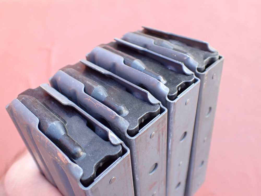 (4 TOTAL) COLT AR-15 M16 FACTORY 5.56MM .223 REM ORIGINAL 20 ROUND MAGAZINE-img-6