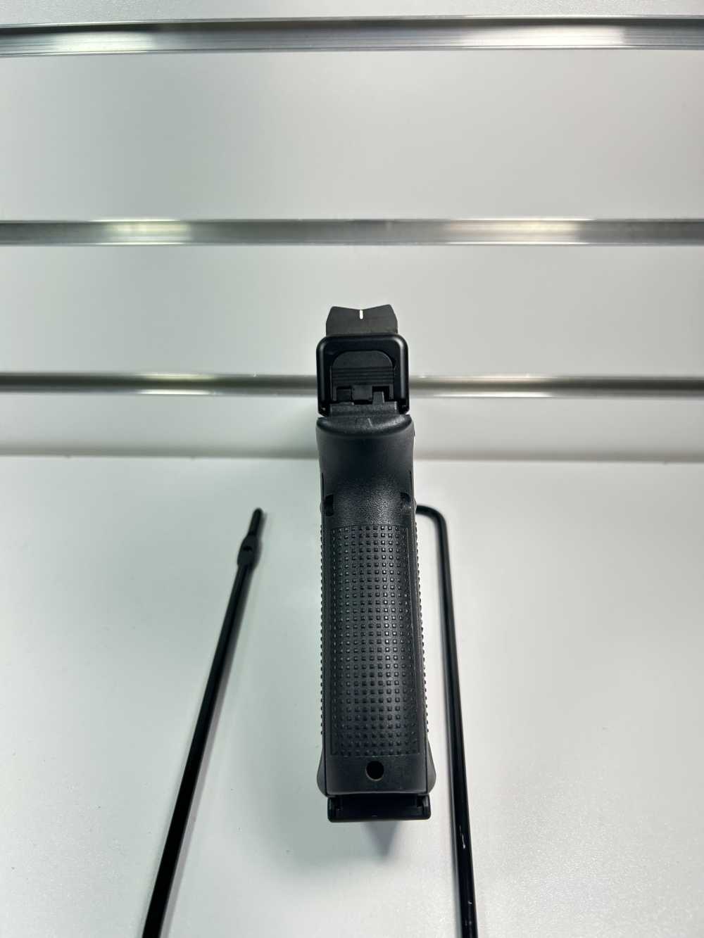 GLOCK 45 9MM PISTOL-img-5