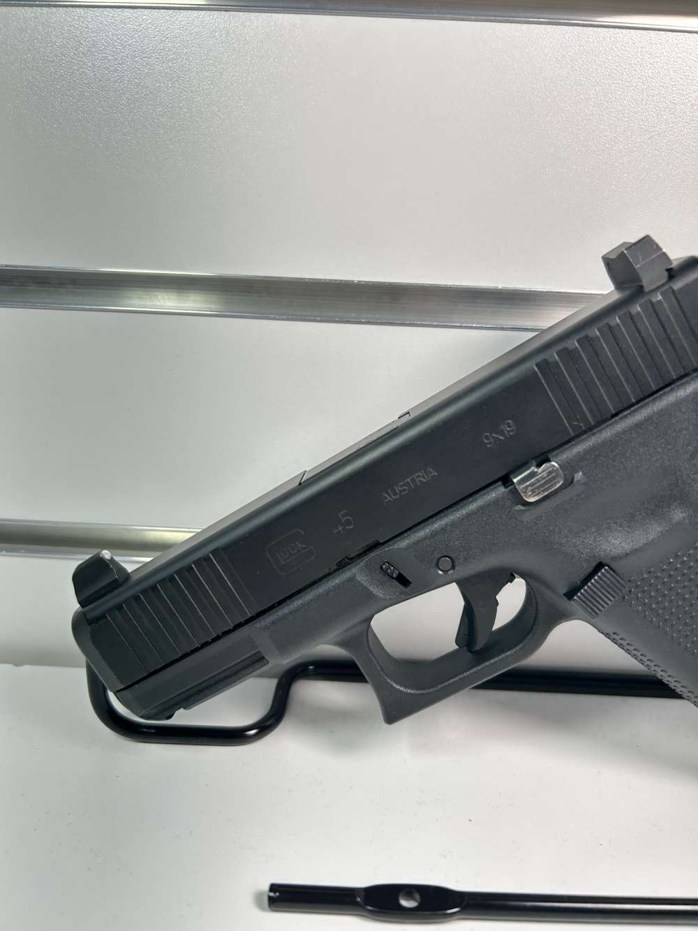 GLOCK 45 9MM PISTOL-img-8