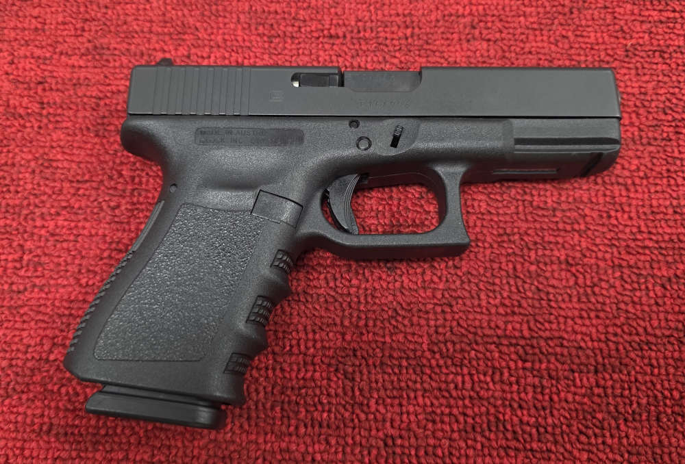 Glock 19 Gen 3 9x19mm Luger 4" 15rd 2606LS51533SU-img-0