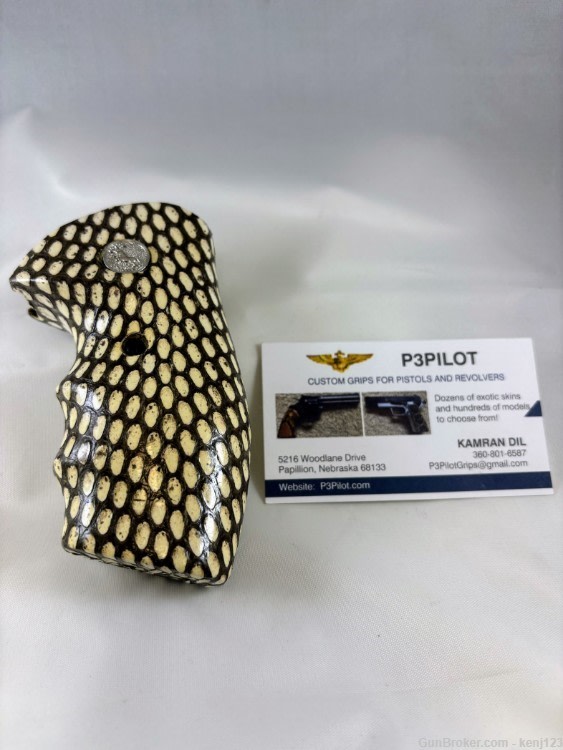 Cobra Skin Colt King Cobra Grips w/medallions-img-2