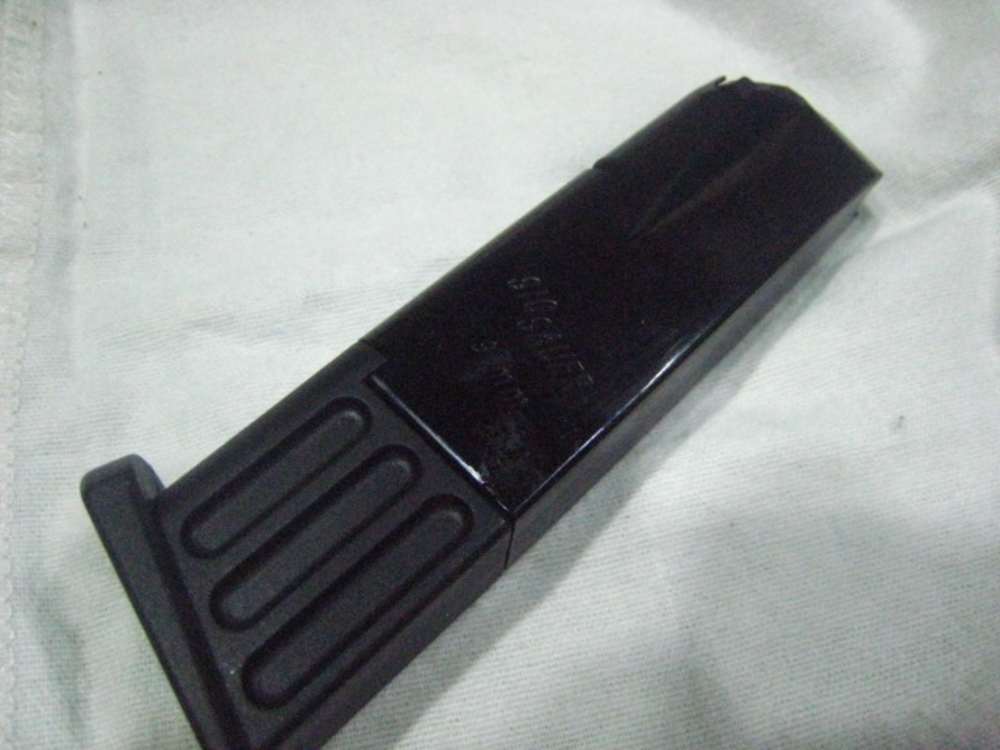 P226 10 Rd Mag Magazine NEW-img-0