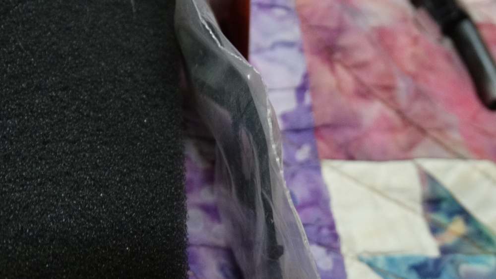 polymer ar-15 trigger guard with mounting hardware.-img-1