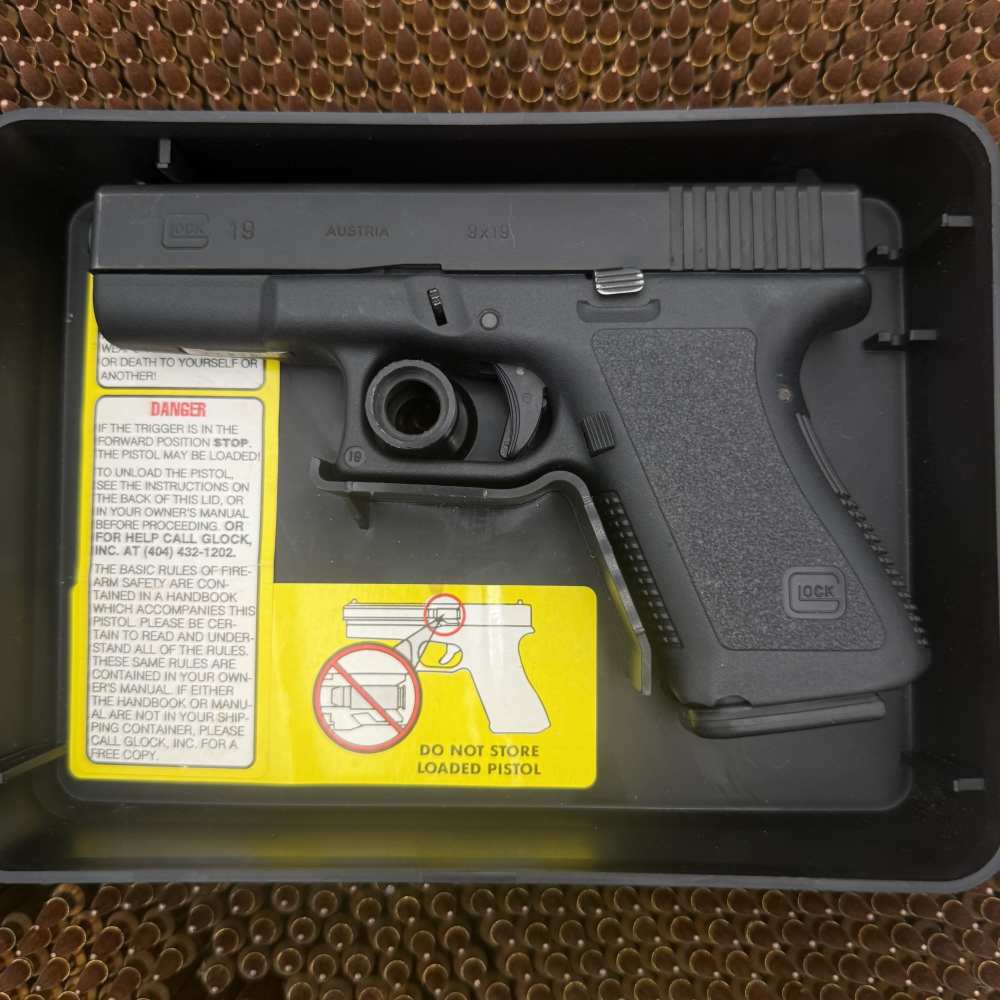 Glock 19 FC Prefix Gen 2 Rare Austrian Proofed V2 '88 Manual Warranty Card-img-0