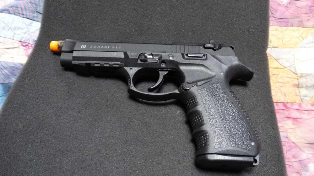 zoraki model 918 blank firing pistol.  -img-0