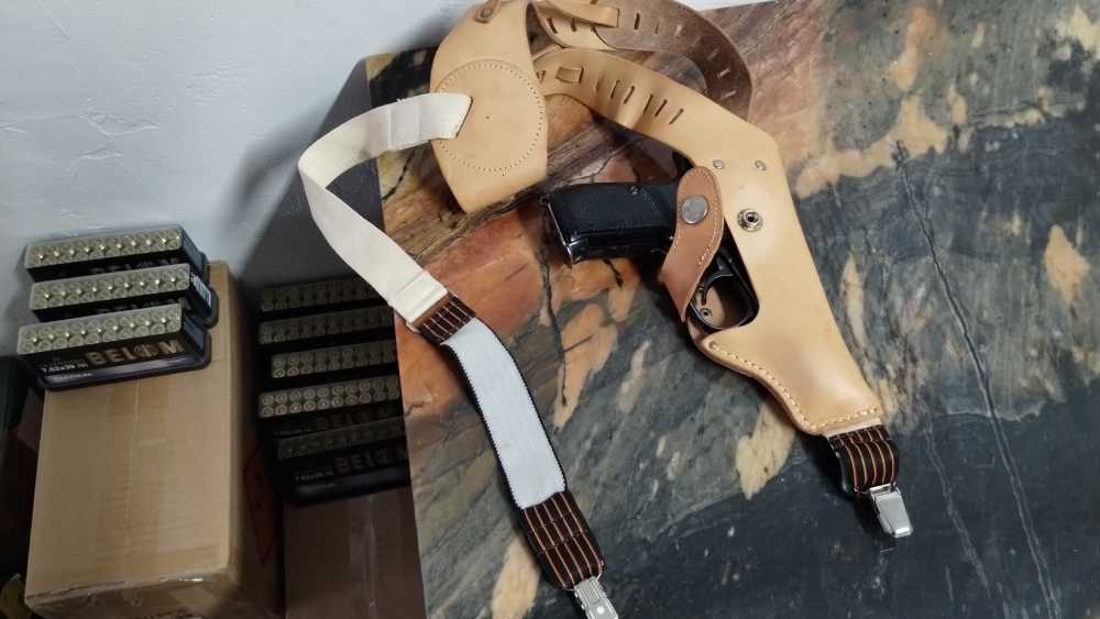 Czechoslovak CZ model 82 in 9x18MAK includes shoulder holster AWESOME C&R-img-0