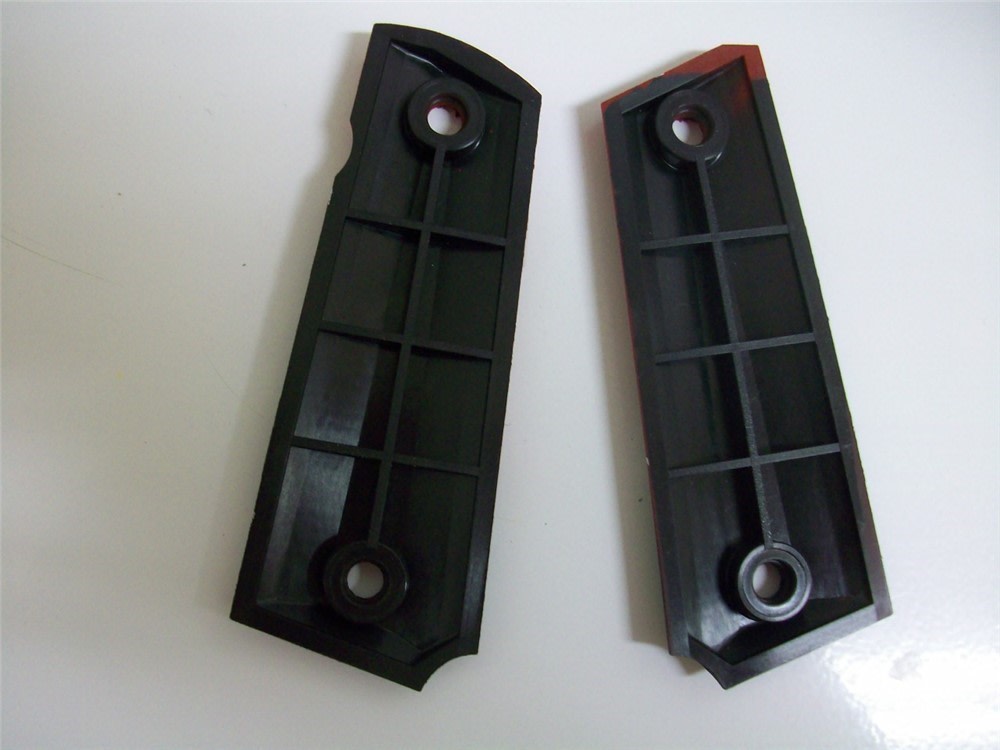 WOW-1911 CUSTOM STIPPLED & PAINTED GRIPS-img-0