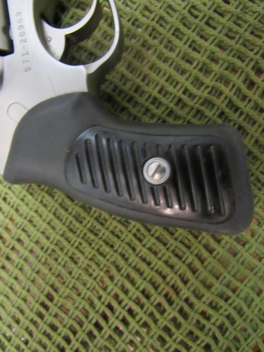 Ruger SP101 .357 Magnum 2.25 in Stainless DA/SA Revolver, 5-Shot 1993 -img-8