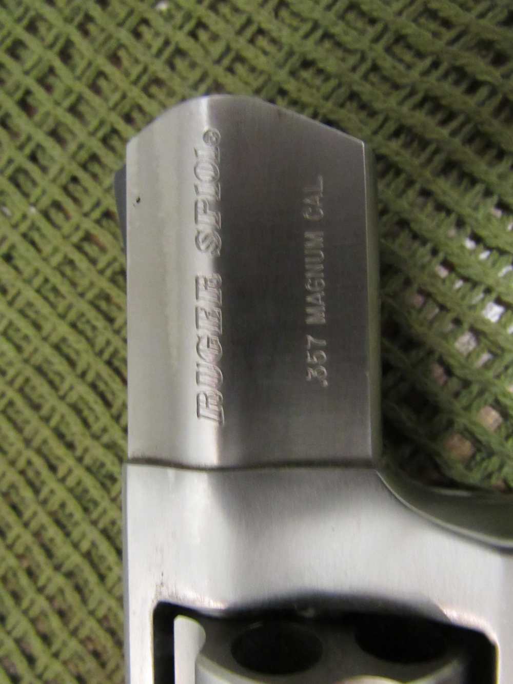 Ruger SP101 .357 Magnum 2.25 in Stainless DA/SA Revolver, 5-Shot 1993 -img-12
