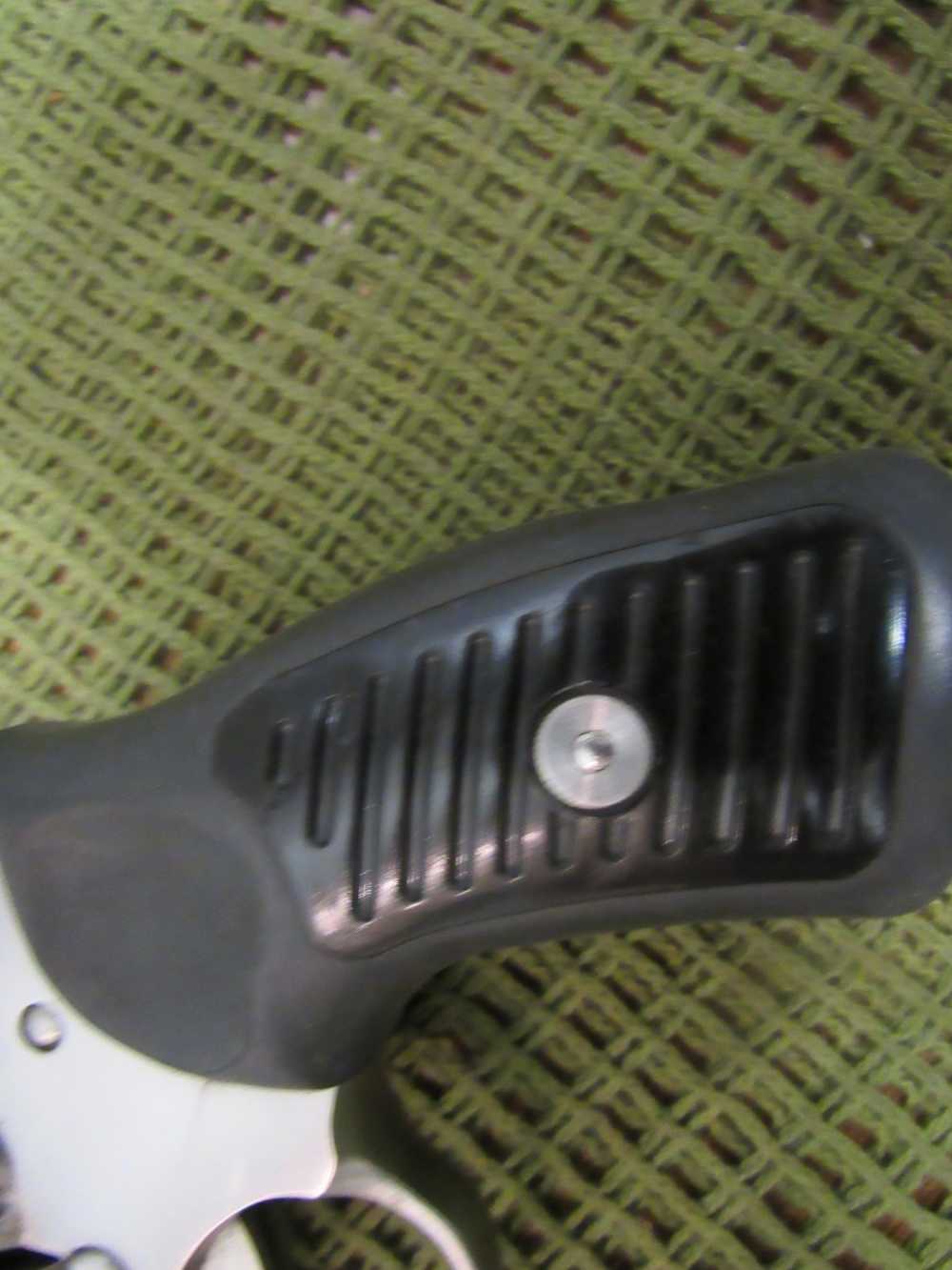 Ruger SP101 .357 Magnum 2.25 in Stainless DA/SA Revolver, 5-Shot 1993 -img-3