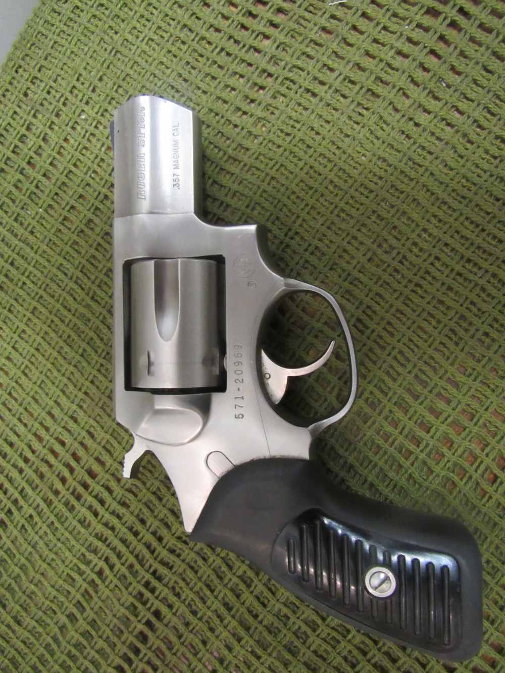 Ruger SP101 .357 Magnum 2.25 in Stainless DA/SA Revolver, 5-Shot 1993 -img-1