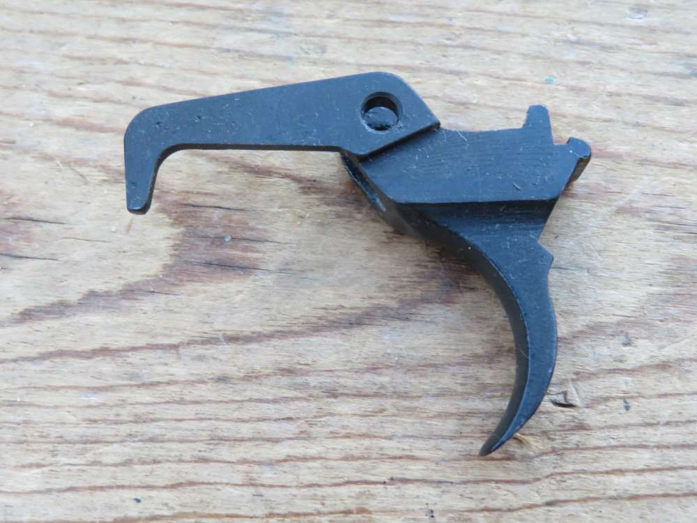 US WWII M1 Carbine trigger Quality Hardware LT-Q marked -img-2
