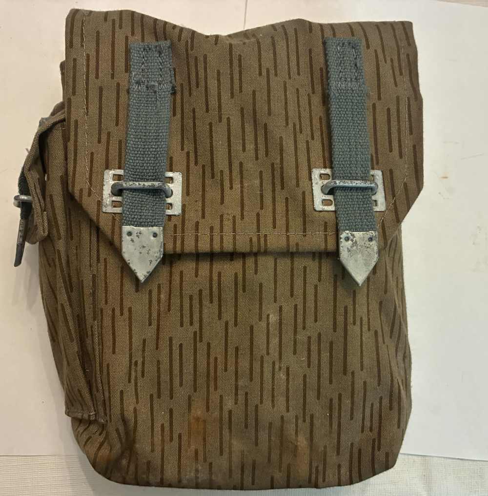 4x AK47 30rd Magazines and pouch-img-0