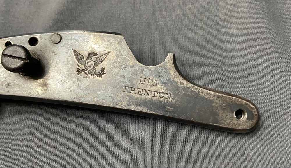ORIGINAL Civil War TRENTON Contract Springfield Musket Lock Plate-img-1