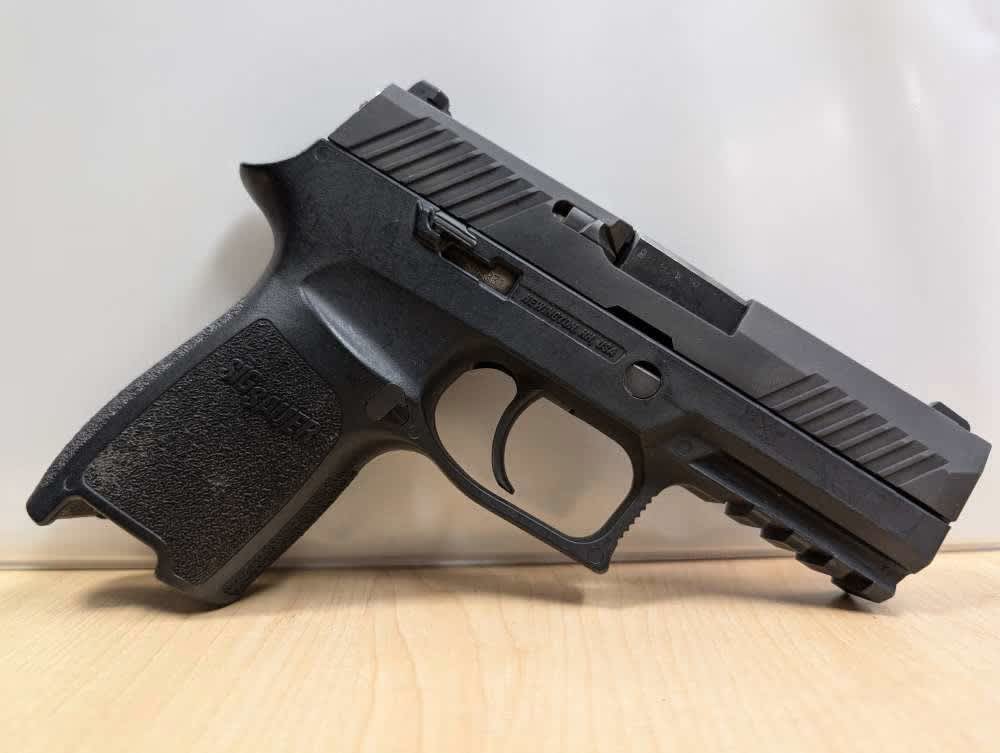 Used Sig Sauer P320 chambered in 9mm Luger (1 Magazine)-img-0