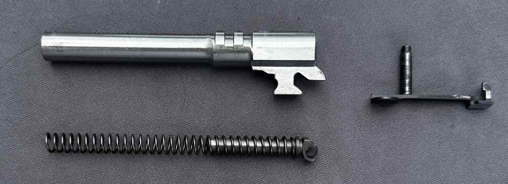 Browning Hi Power Silver Chrome Nickel 9mm Pistol, Made in 2001-img-36