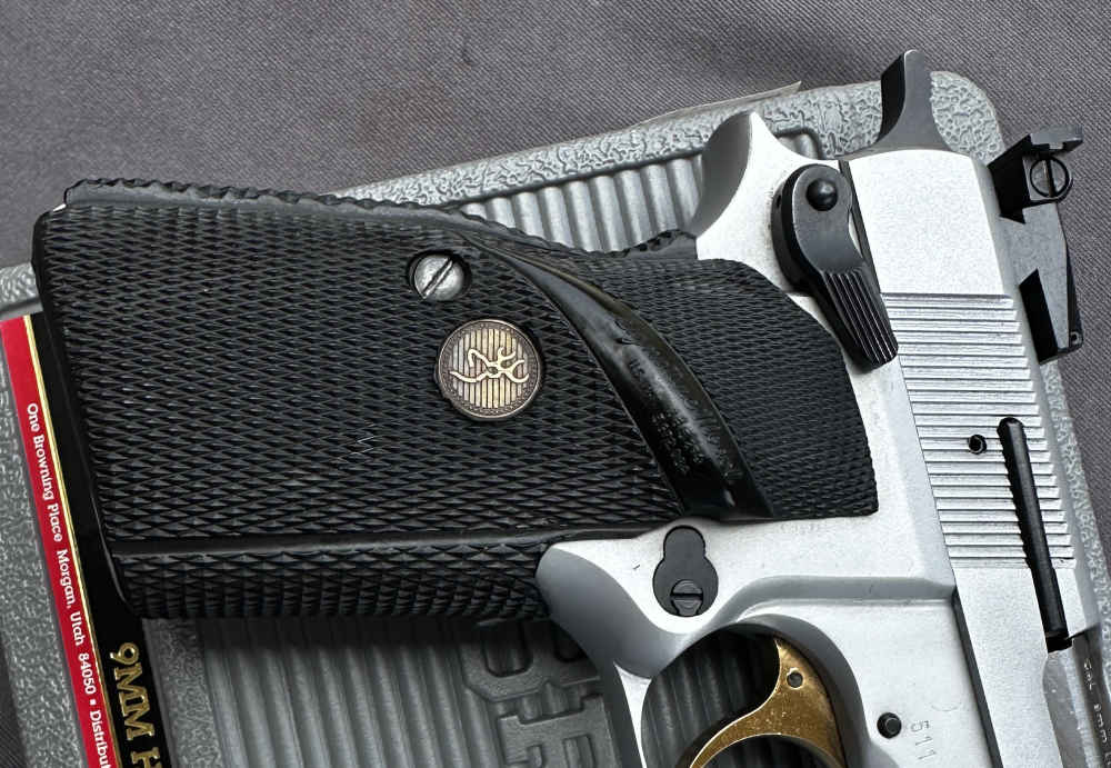Browning Hi Power Silver Chrome Nickel 9mm Pistol, Made in 2001-img-10