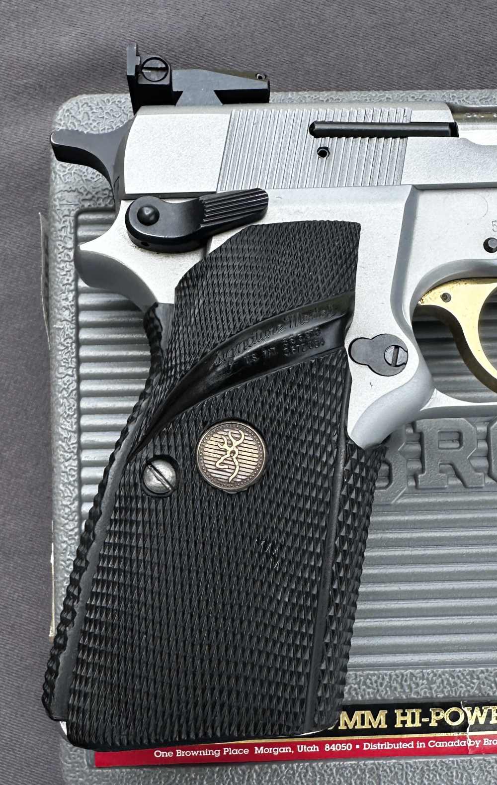 Browning Hi Power Silver Chrome Nickel 9mm Pistol, Made in 2001-img-11