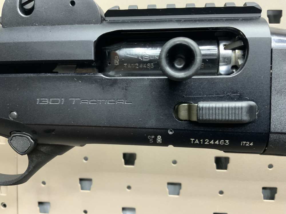 Beretta 1301 Tactical Mod 2 Shotgun 12 ga 3" Chamber 7rd Magazine 18.5" Bar-img-2