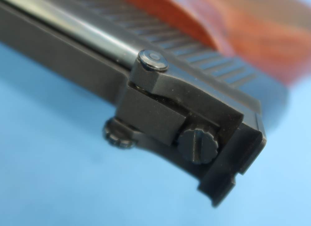Browning Medalist Belgium 22 LR 6 ¾” Target Grips Cased 1963-img-57