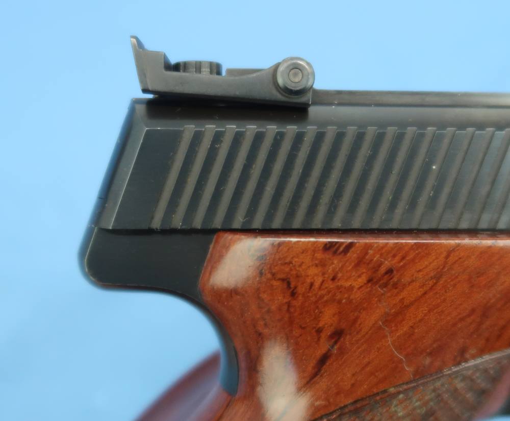 Browning Medalist Belgium 22 LR 6 ¾” Target Grips Cased 1963-img-32