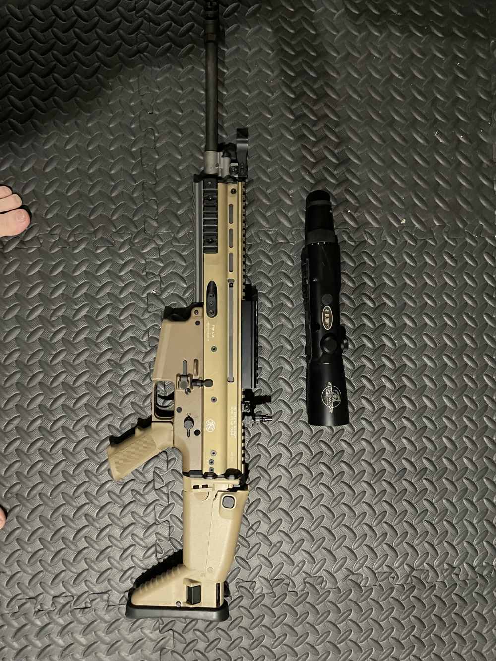 SCAR 17s with accessories -img-0