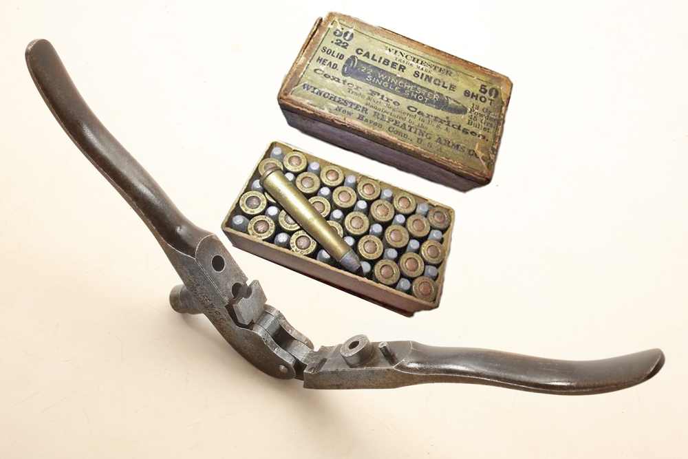 WINCHESTER HAND PRESS RELOADING TOOL FOR RARE 22 W.C.F. CALIBER.-img-1