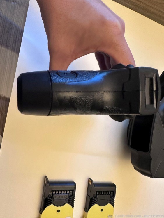 Black Taser X2 AXON LOT with holster, 2 Cartidges Less lethal stun gun LEO -img-9