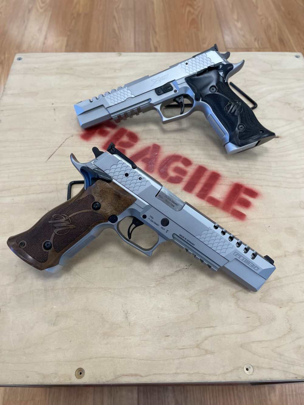 Sig Sauer Mastershop P226 X-Six Club 30 Consecutive-img-1