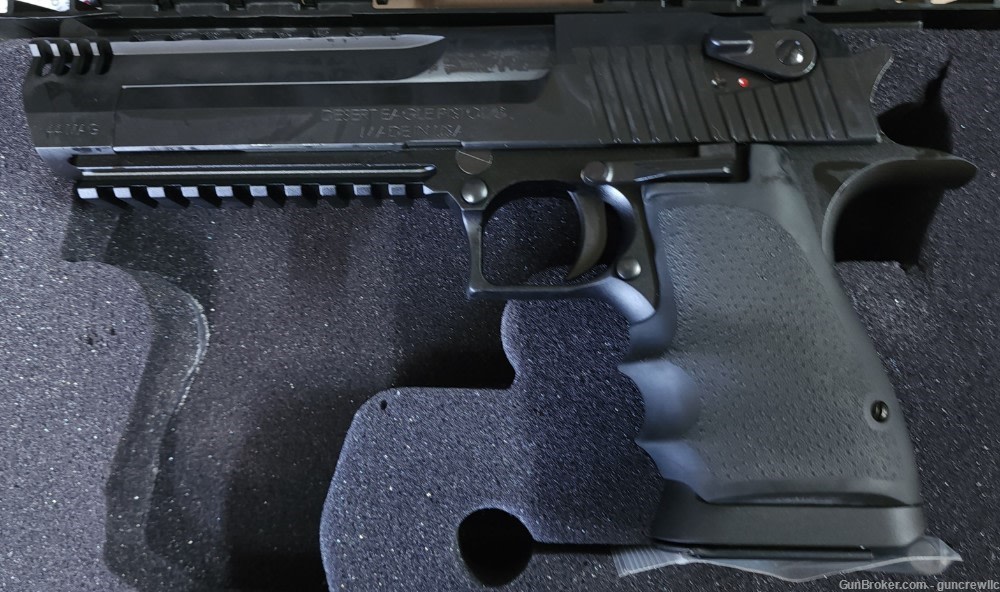 Magnum Research Desert Eagle DE-44 L6 IMB Black DE44L6IMB 44Mag 6" Layaway-img-4
