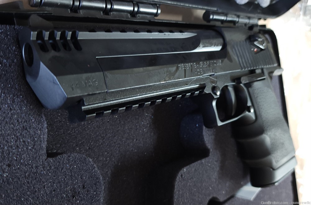 Magnum Research Desert Eagle DE-44 L6 IMB Black DE44L6IMB 44Mag 6" Layaway-img-6