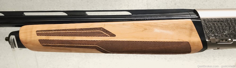 Browning Maxus II Ultimate Maple 12Ga 011777205 12 Ga Nickel 26" Layaway-img-12