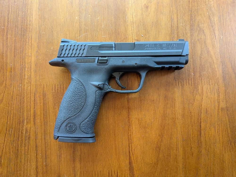 Smith & Wesson M&P40 First Generation - .40 S&W - Complete Package-img-6