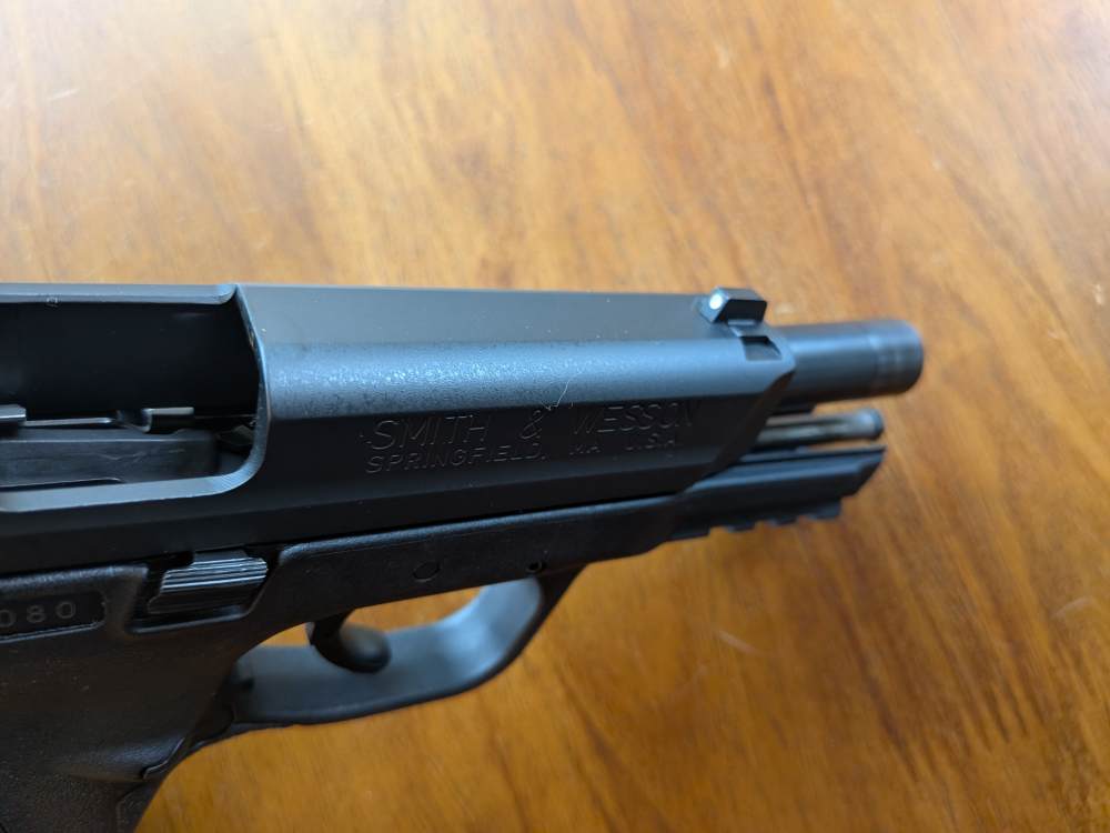 Smith & Wesson M&P40 First Generation - .40 S&W - Complete Package-img-14