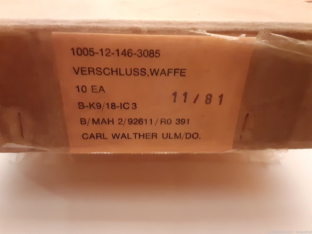 BRAND NEW Old Stock Post War Walther P38 P1 Slide Collector Condition  1981-img-5