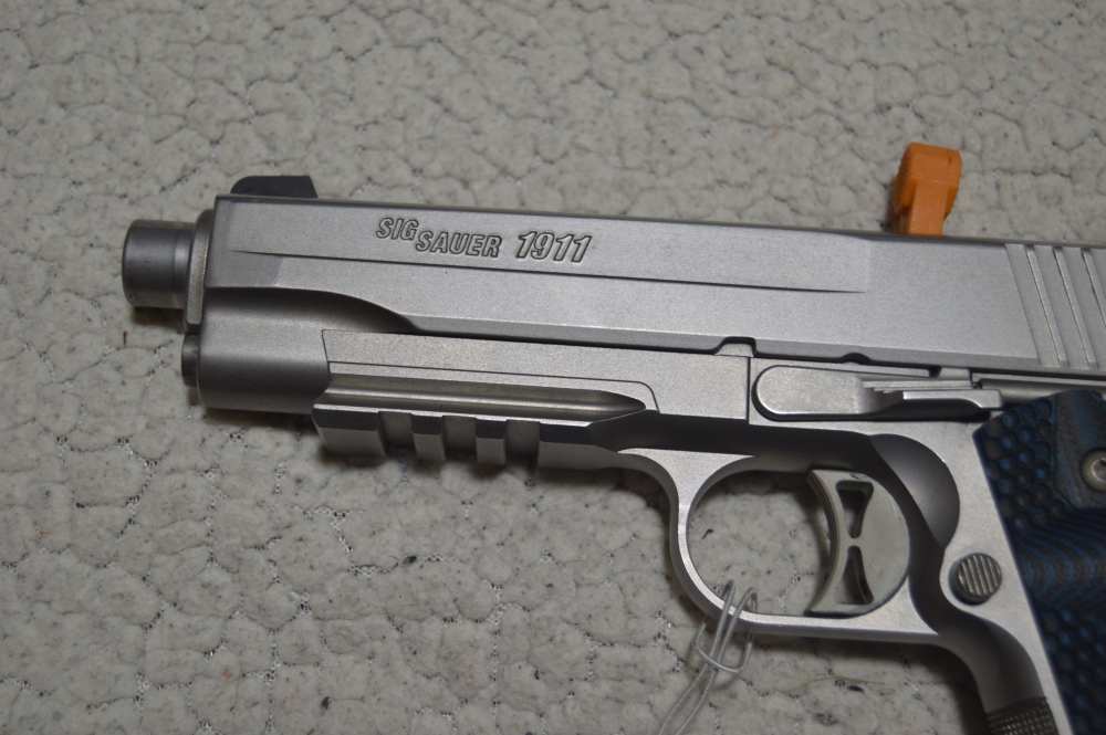 IN BOX Sig Sauer 1911 Stainless Rail Night Sights Checkered Strap G10 Grips-img-10
