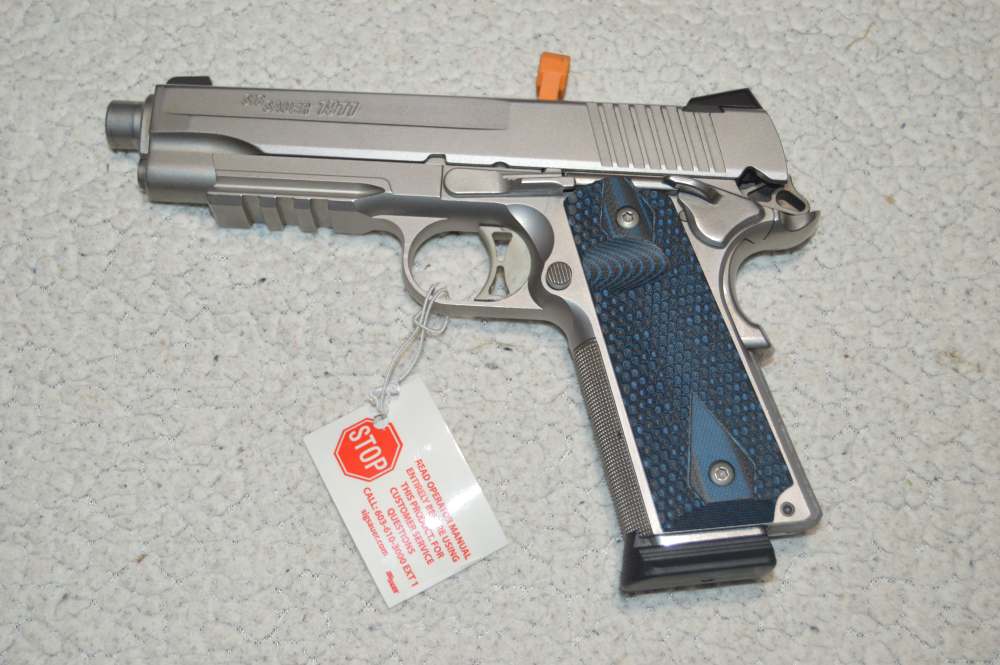 IN BOX Sig Sauer 1911 Stainless Rail Night Sights Checkered Strap G10 Grips-img-7