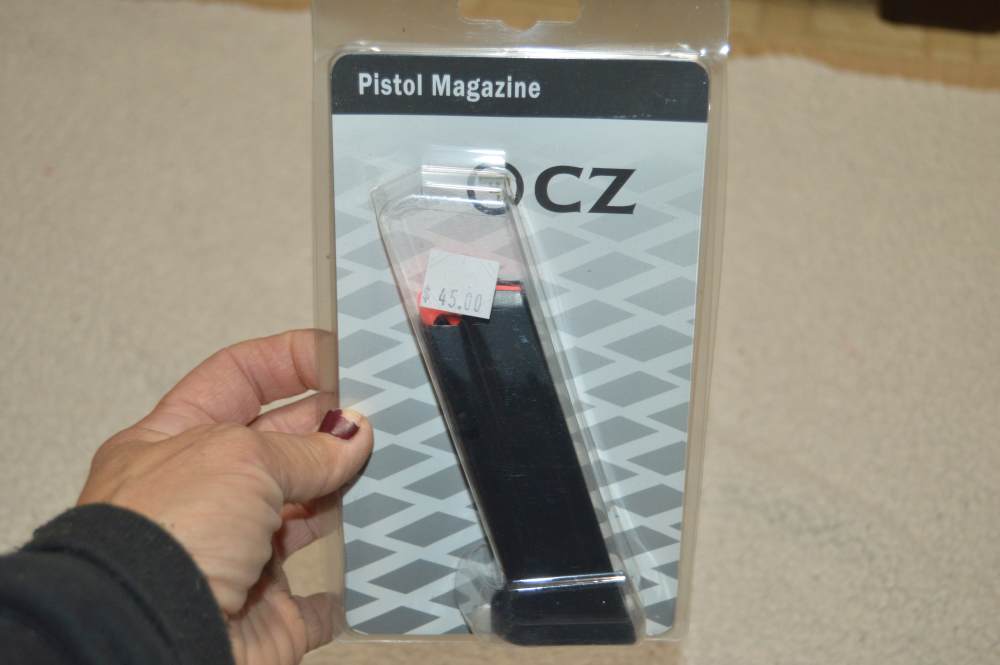 NEW CZ P-10 C 15 Round 9mm Magazine -img-2