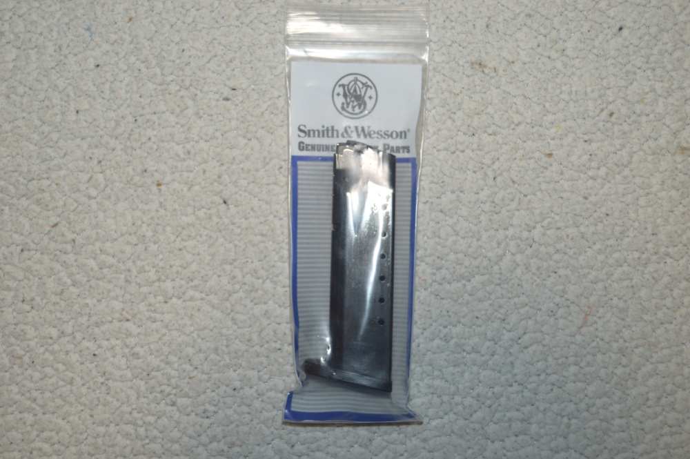 FACTORY Smith & Wesson M&P 40 15 Round Magazine-img-0
