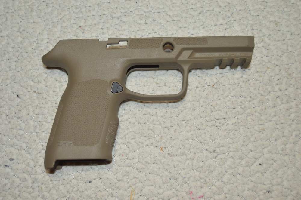 MagPul Sig P320 Compact Polymer Frame FDE NIB-img-4