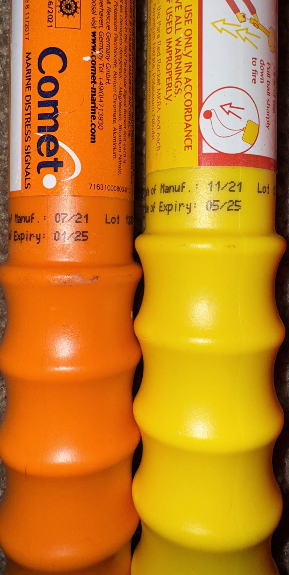 1QTY ROCKET PARACHUTE FLARE RED NEW EXP 2021-2025 1ooo ft height  -img-3