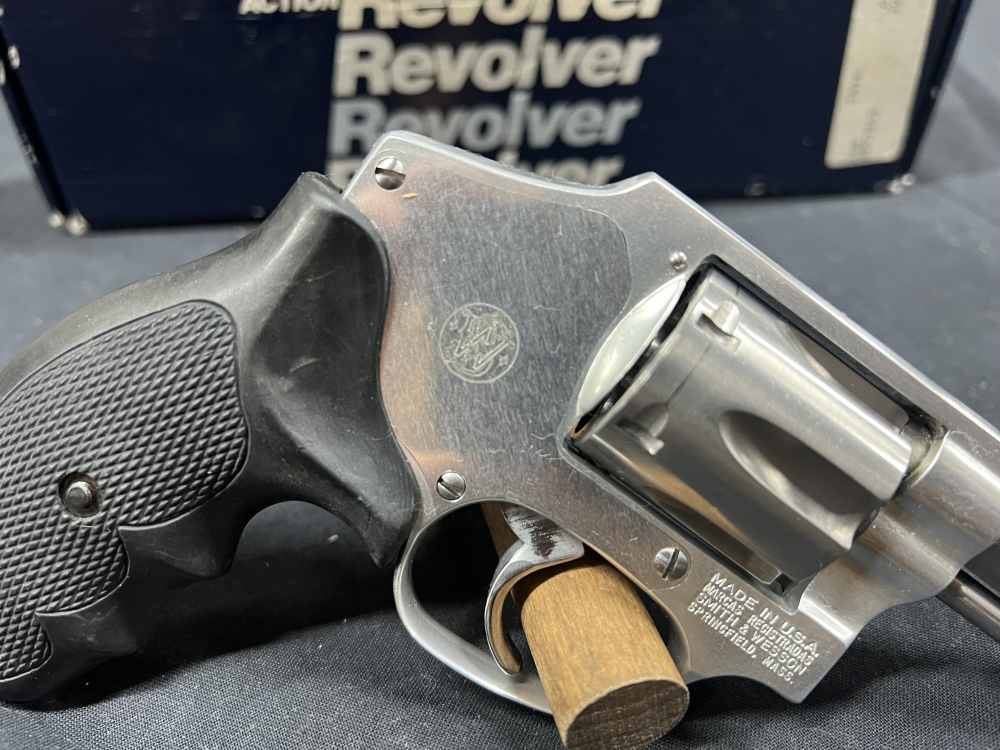 Smith and Wesson 632 Centennial 32 H&R mag 3” S&W stainless w box magnum -img-2