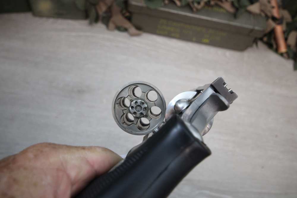 Colt Model King Cobra in 357 Mag with 4" Barrel.-img-15