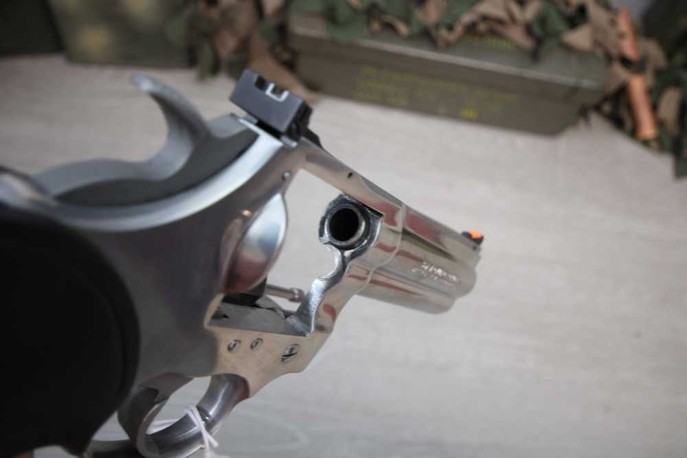 Colt Model King Cobra in 357 Mag with 4" Barrel.-img-16