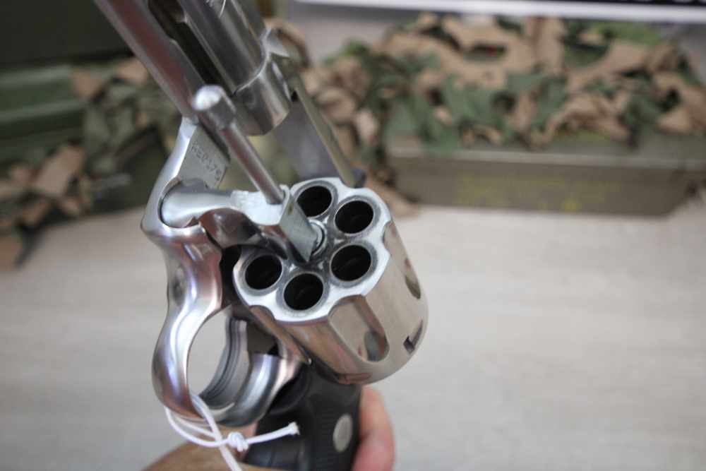 Colt Model King Cobra in 357 Mag with 4" Barrel.-img-18