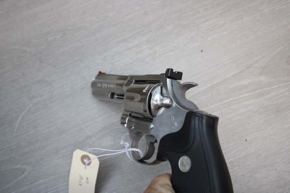 Colt Model King Cobra in 357 Mag with 4" Barrel.-img-9