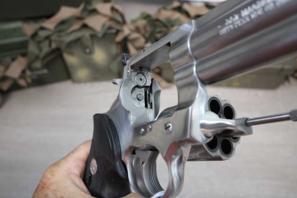 Colt Model King Cobra in 357 Mag with 4" Barrel.-img-17