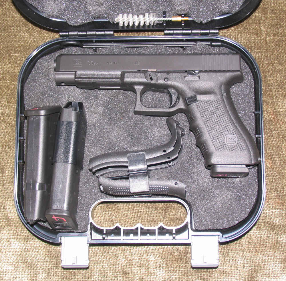 Glock 35 Gen 4 .40 S&W, Night Sights, 3x 15 round Magazines, Used-img-1