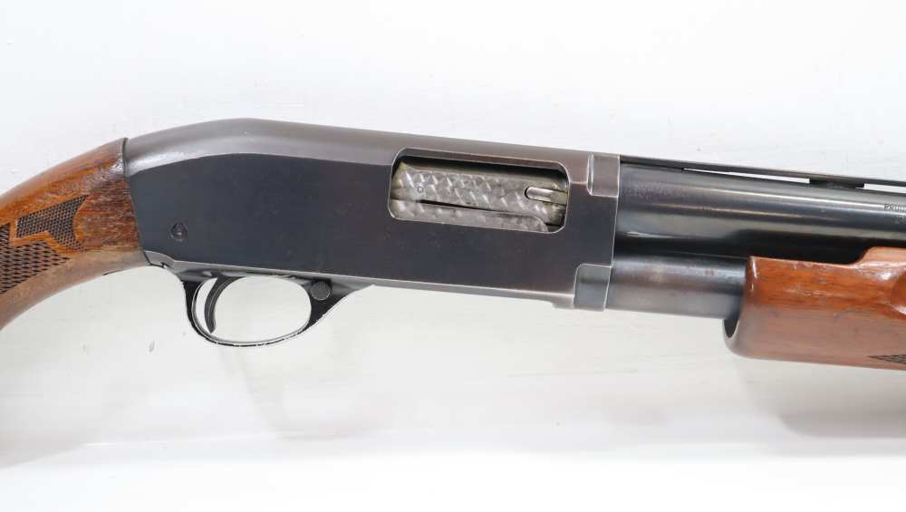 HIGH STANDARD FLITE KING DELUXE K121 PUMP ACTION 12GA ADJUSTABLE CHOKE-img-4