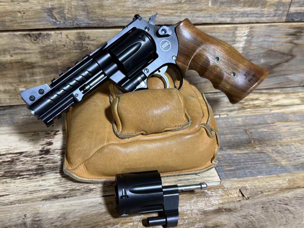 Nighthawk Custom Korth Ranger 4" .357 Mag / 9mm Dual-Cylinder Revolver -img-1